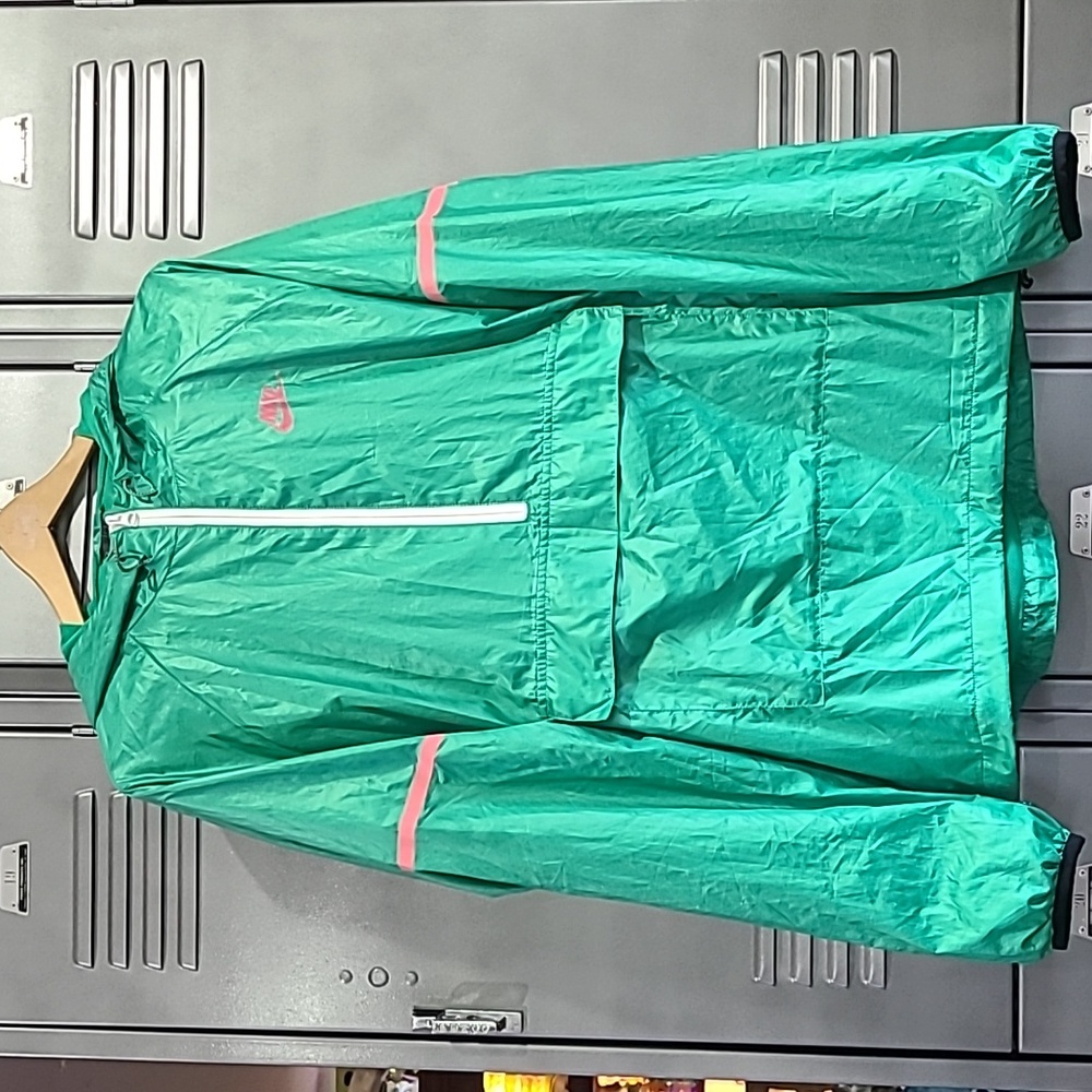 Nike Track and Field Green Pullover Windbreaker Size Large